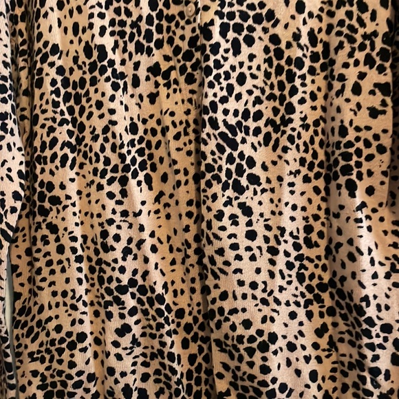 Large H&M 100% Cotton Cárdigan. Amazing and soft fit.No fuzzy,flaws,rips stains - Picture 6 of 6